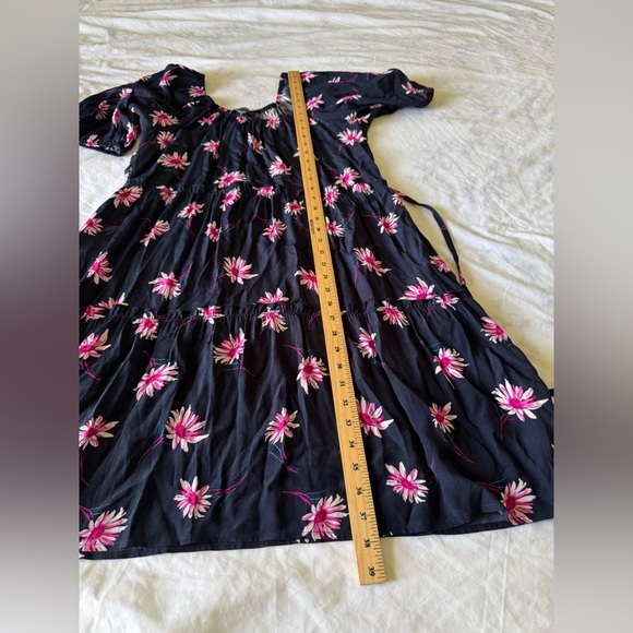 Karen Kane dress - Picture 2 of 6